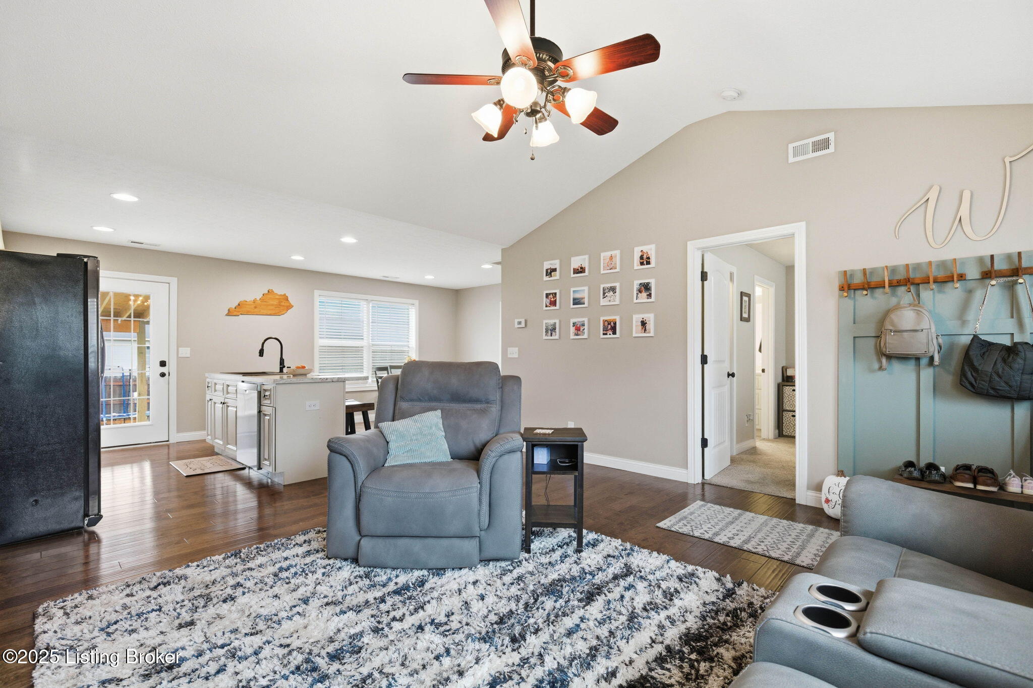 923 Tecumseh Dr