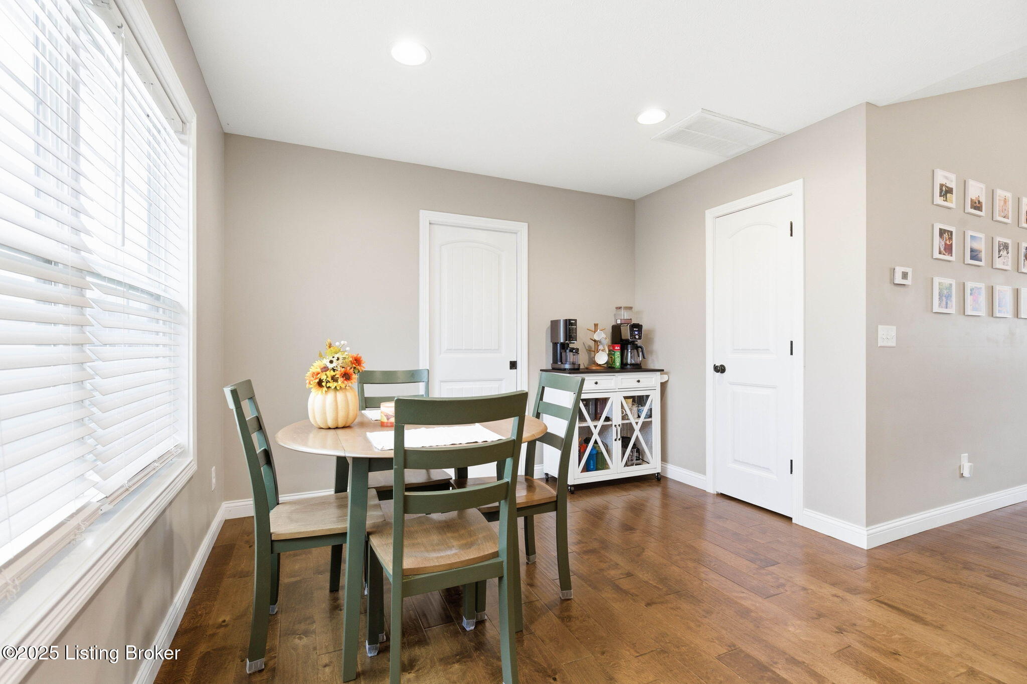 923 Tecumseh Dr