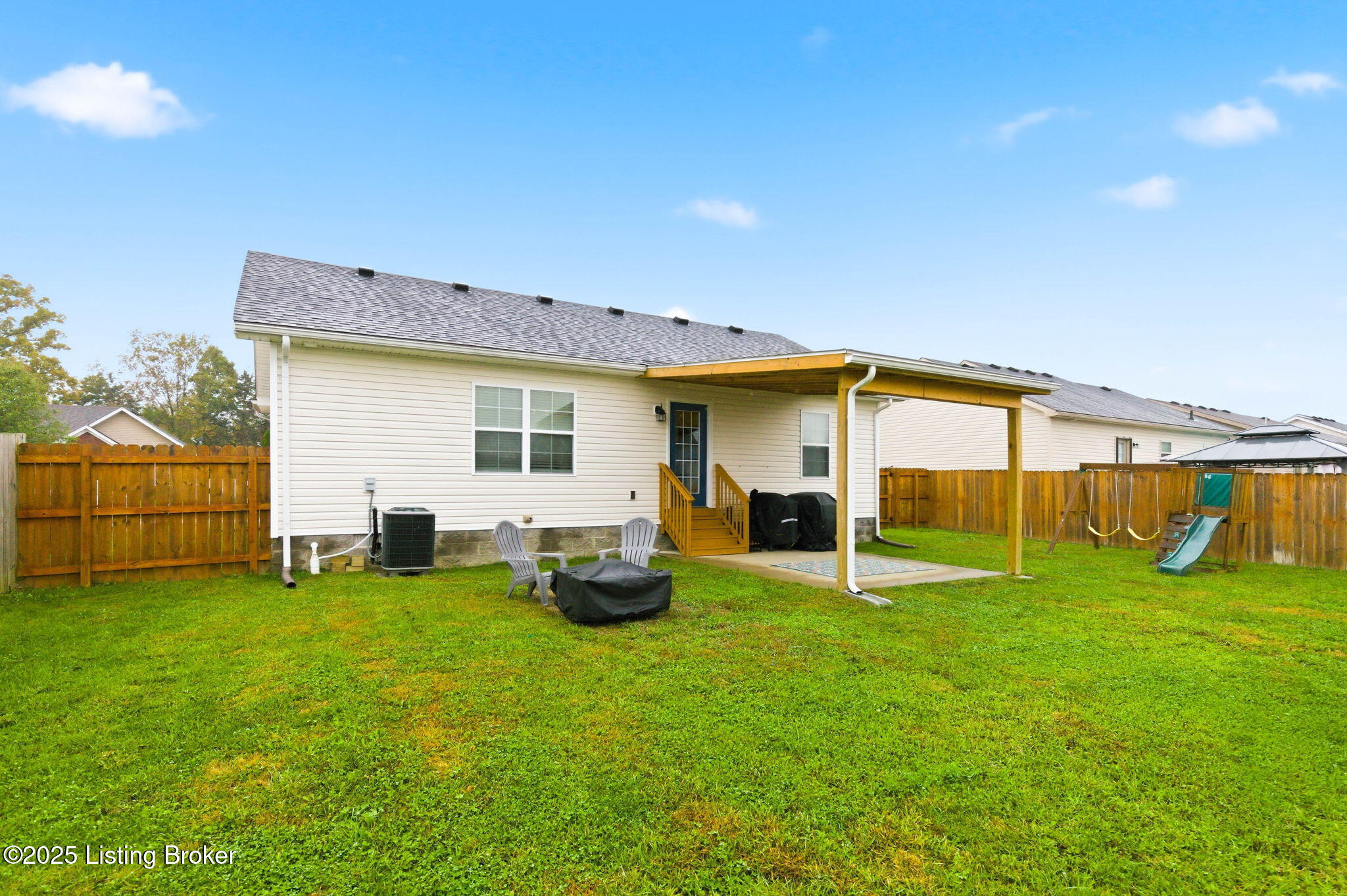 923 Tecumseh Dr