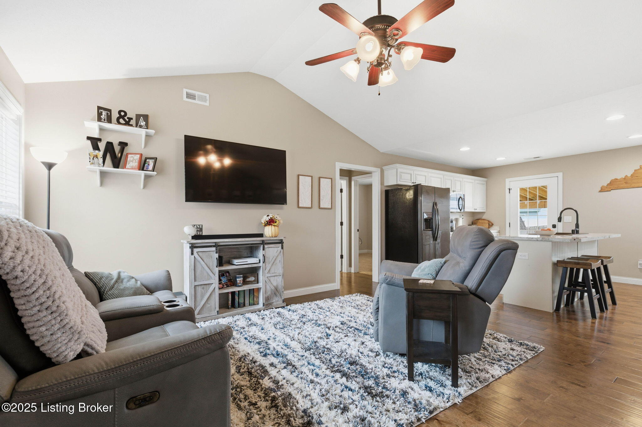 923 Tecumseh Dr