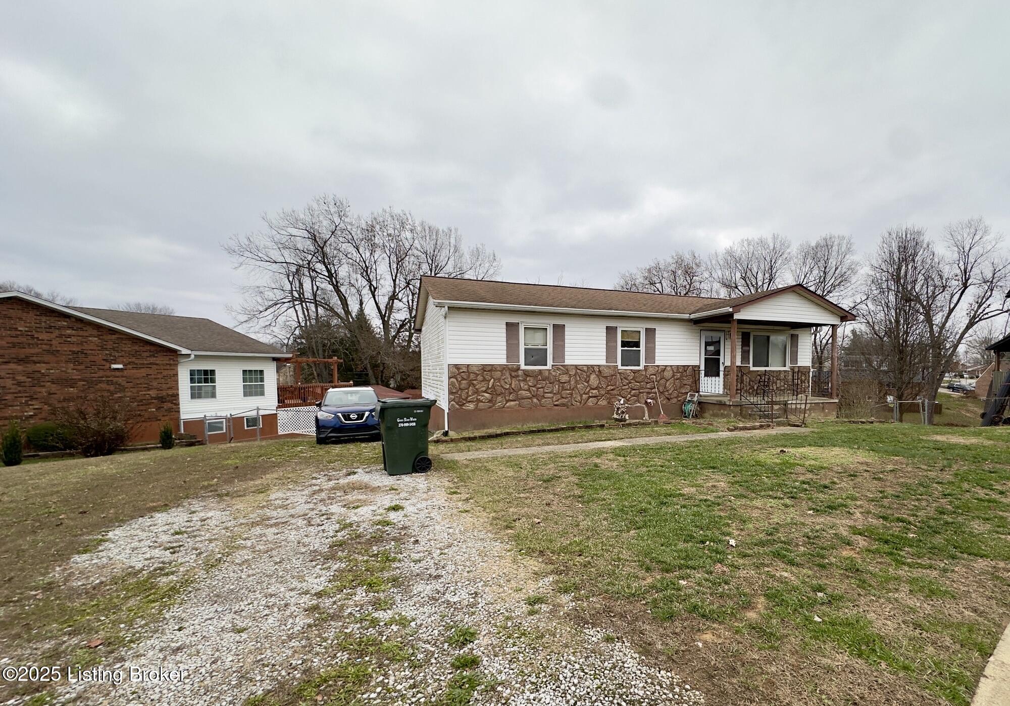 1785 Holly Ct