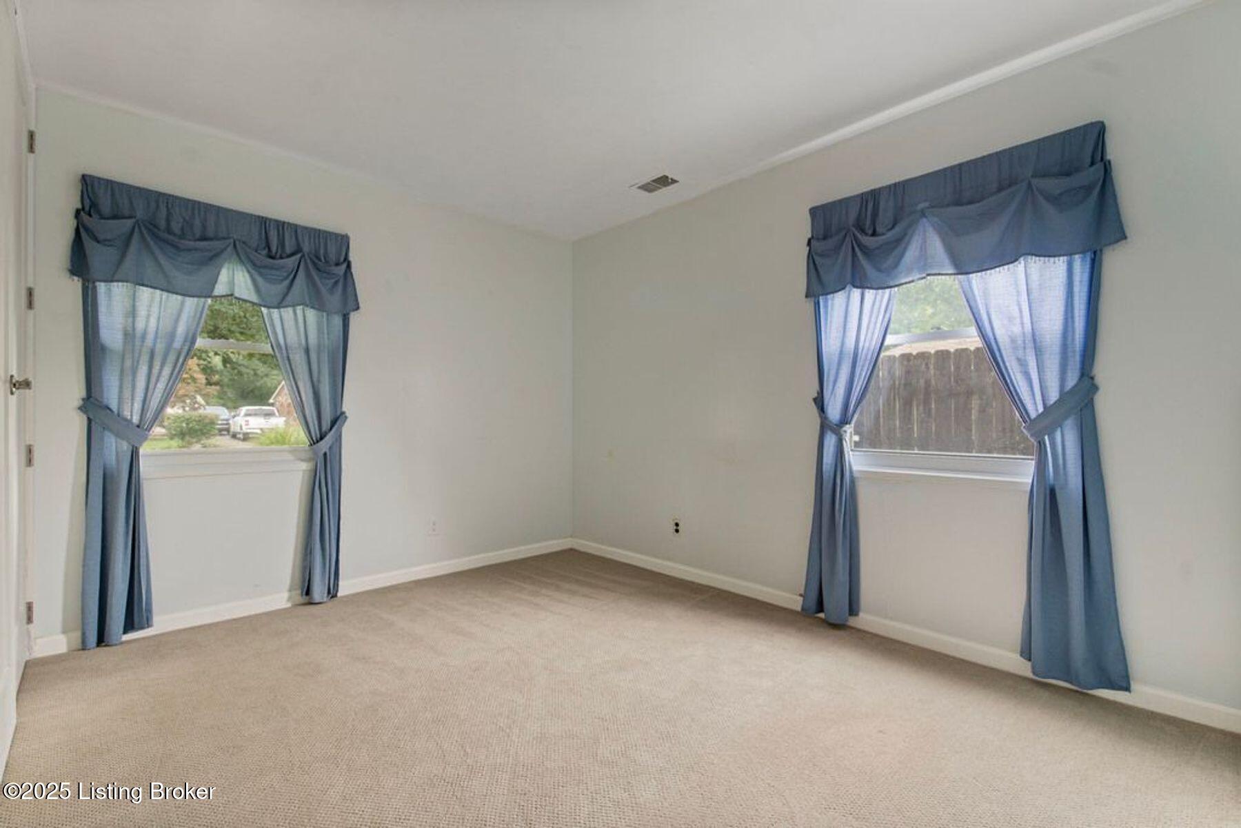 9907 Plaudit Way