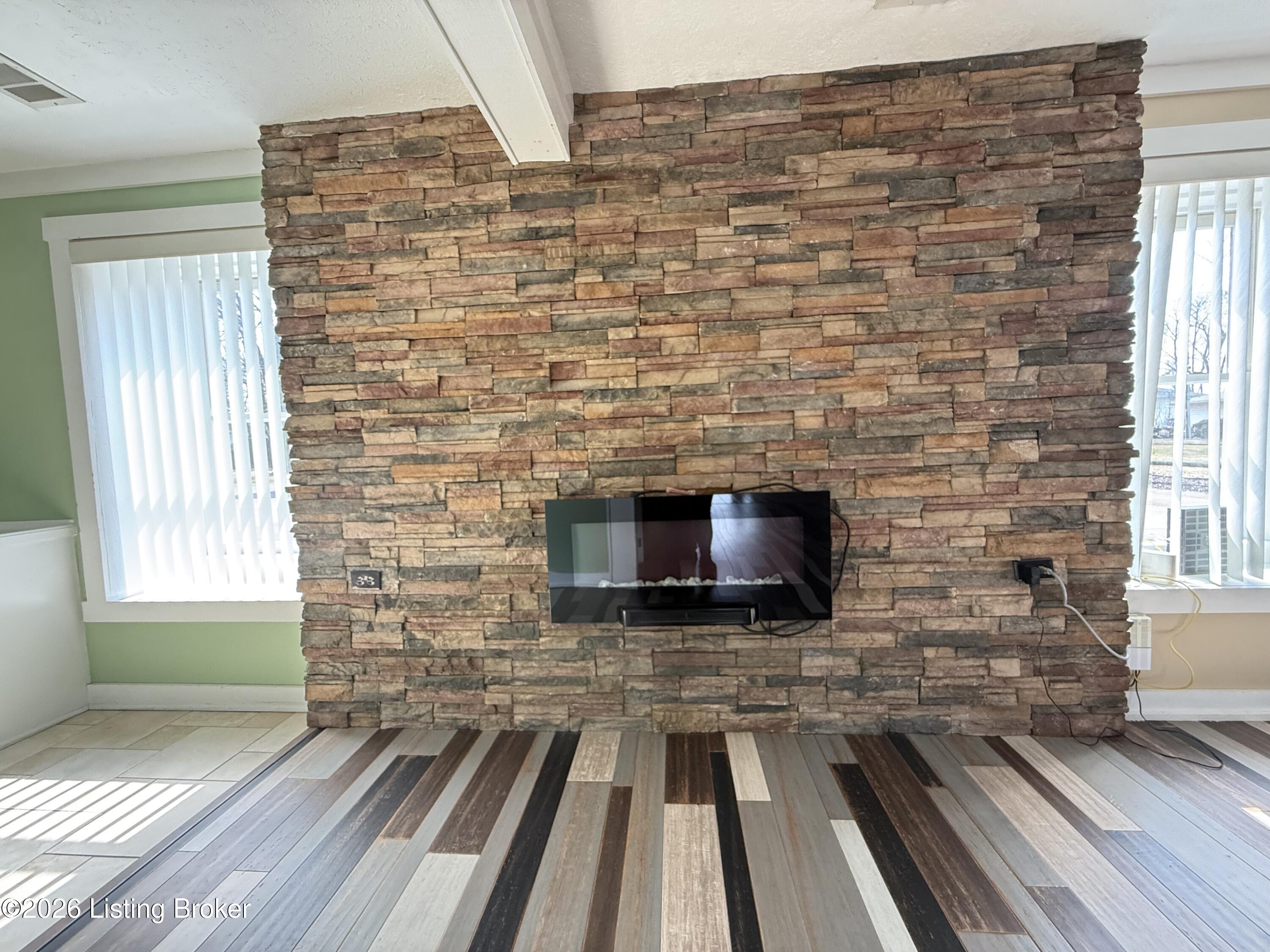 8201 Damascus Rd