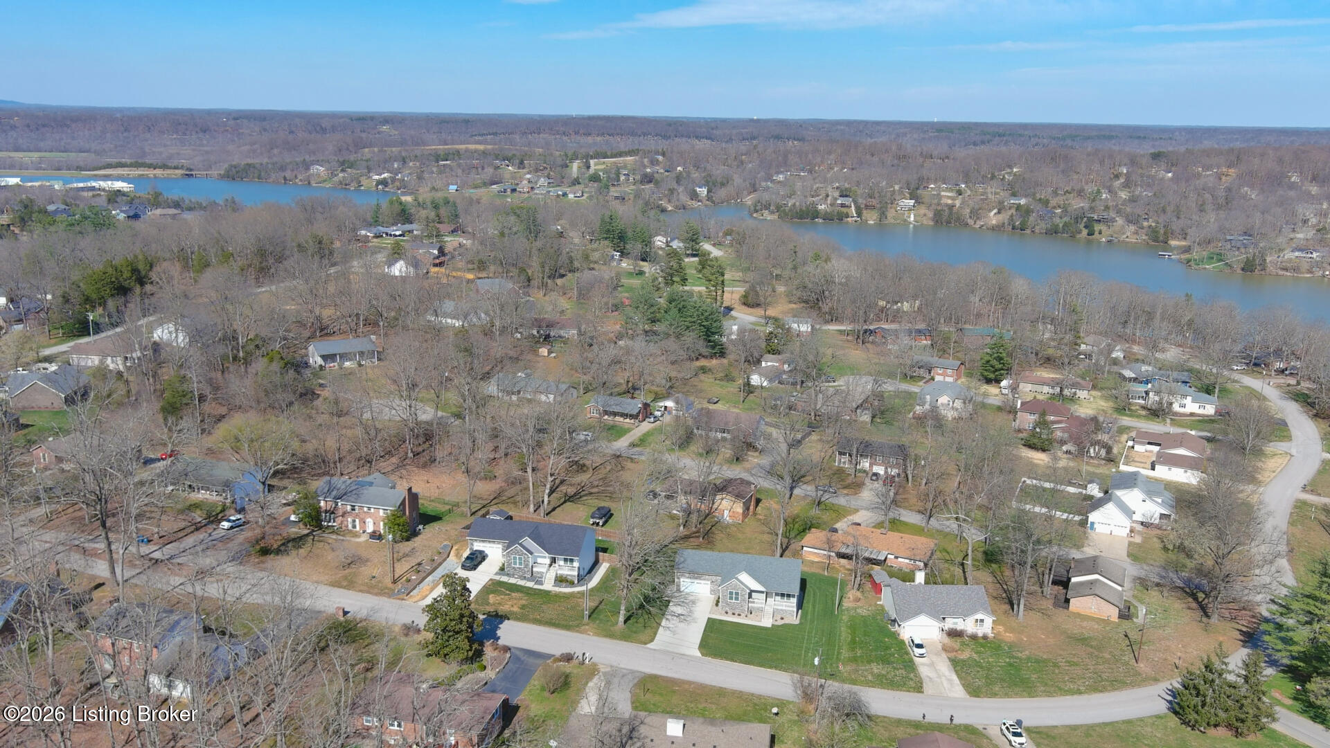 631 Lakeshore Pkwy