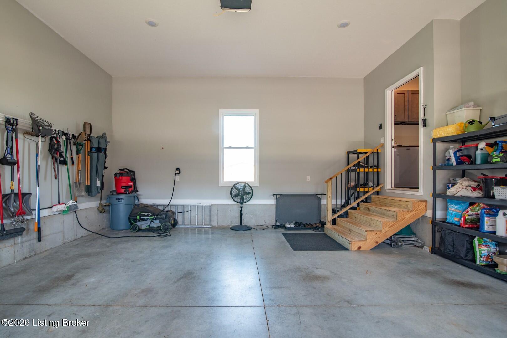 631 Lakeshore Pkwy