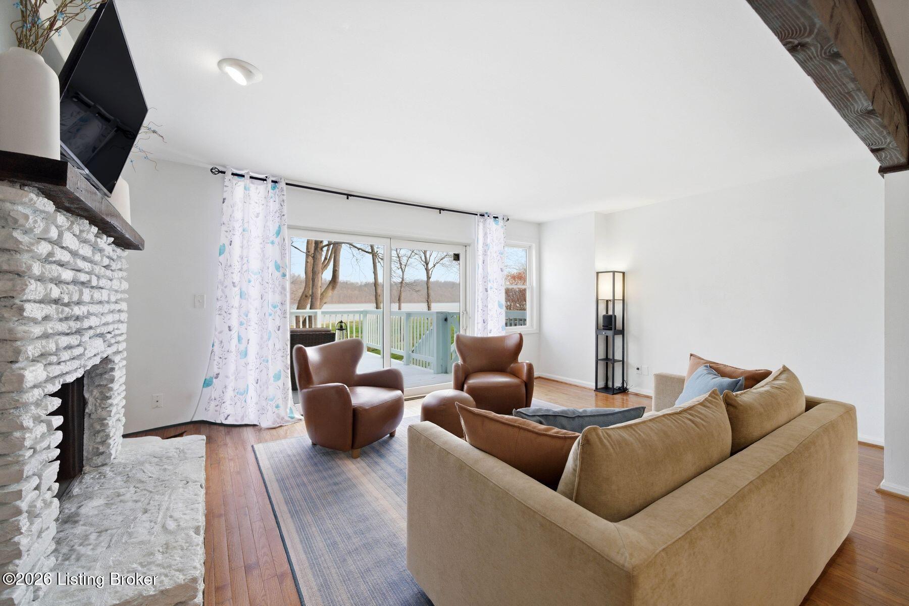 14017 Harbour Pl