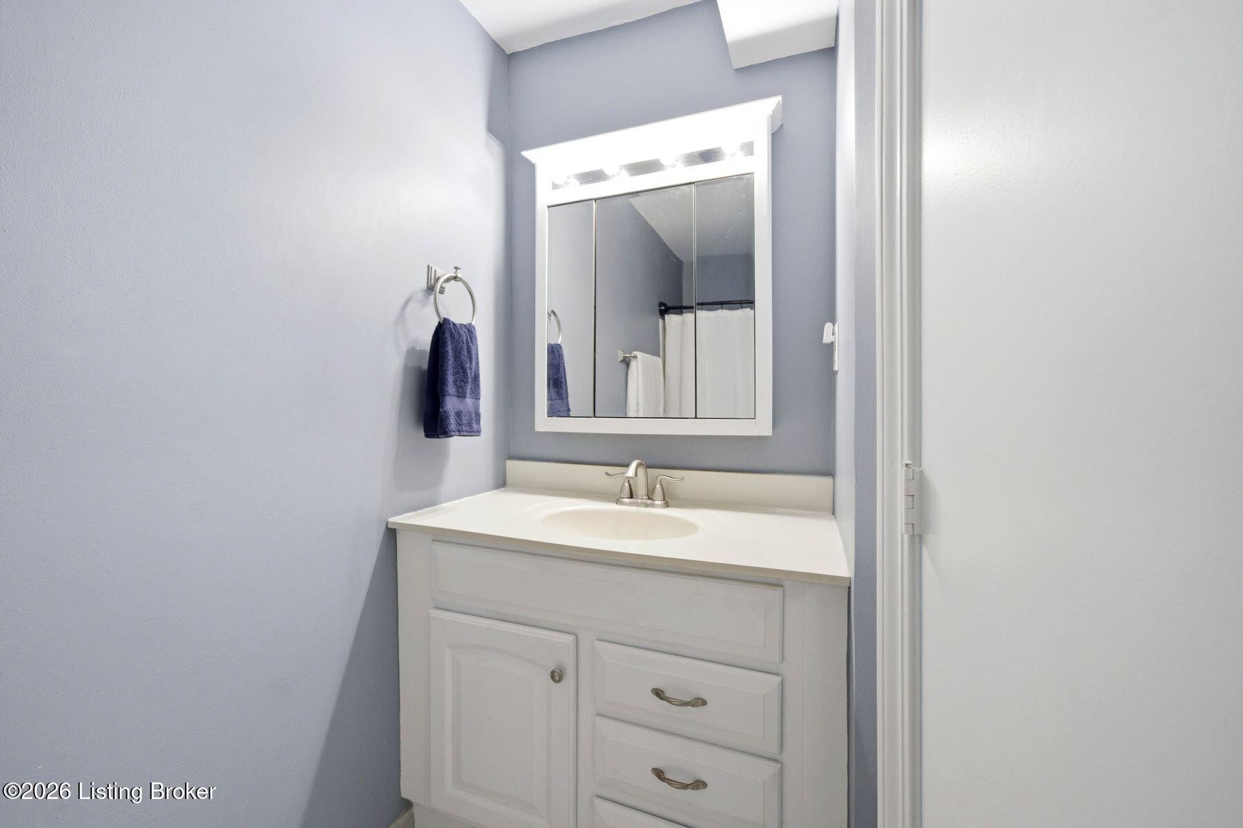 14017 Harbour Pl
