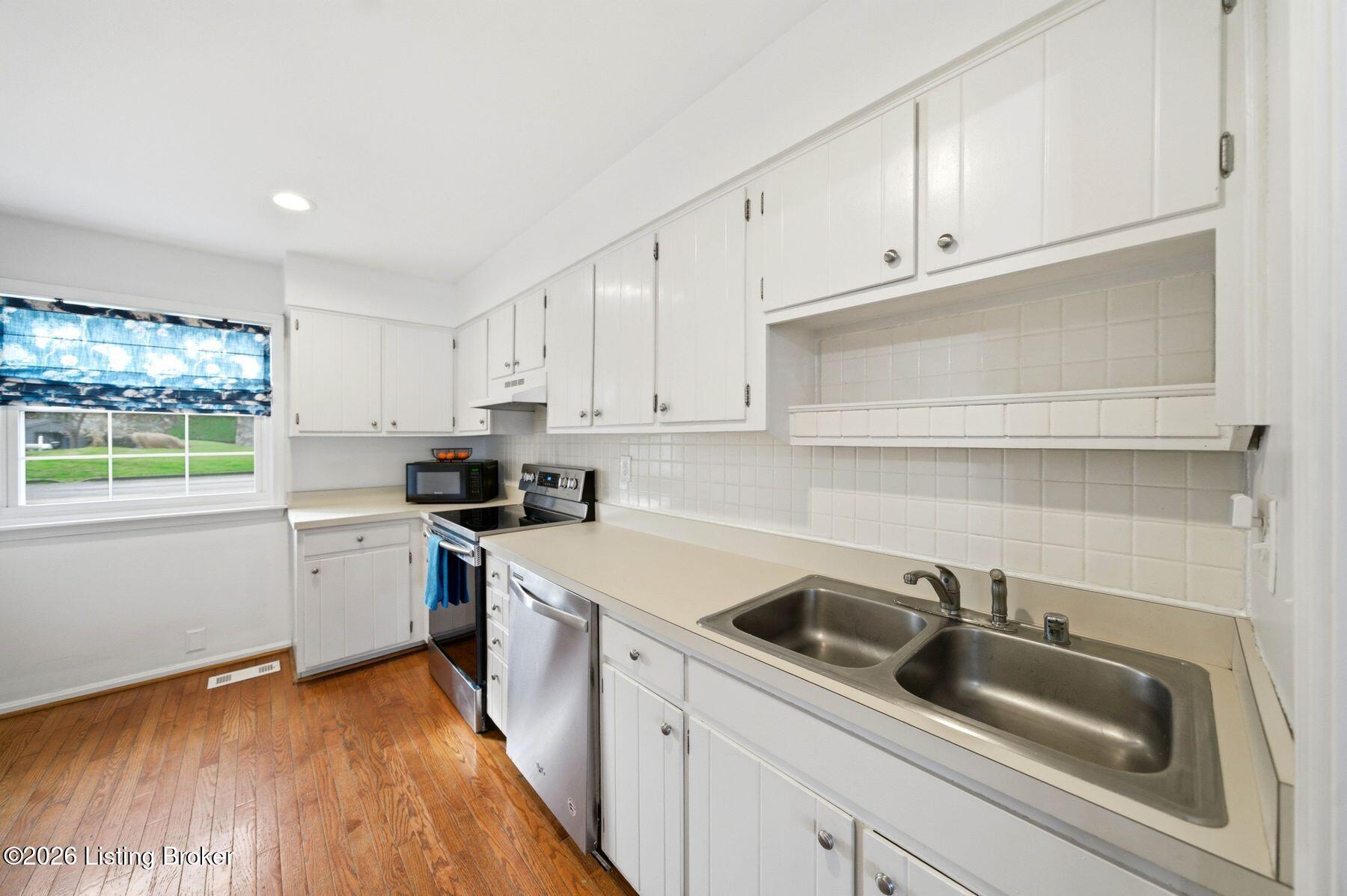 14017 Harbour Pl