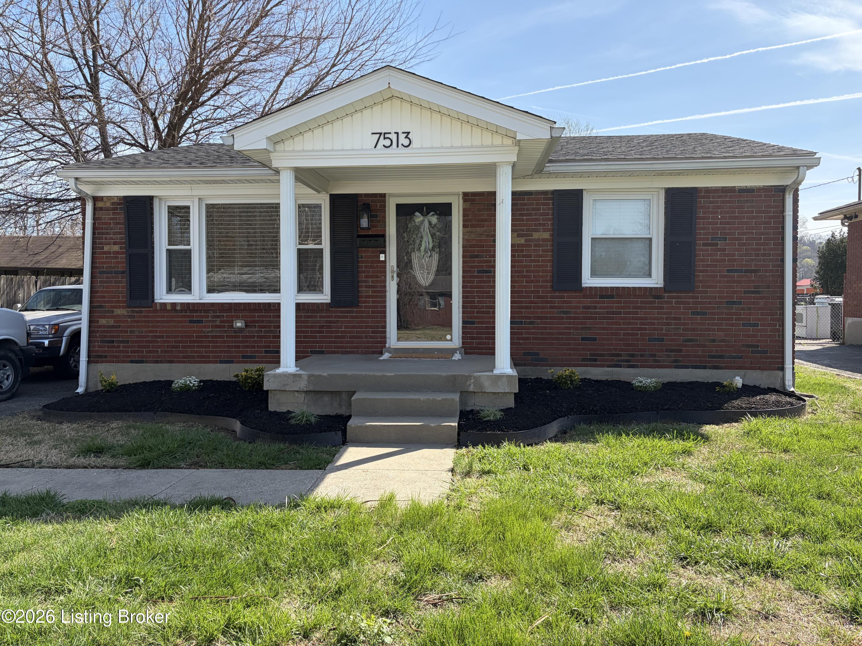 7513 Russell Ave