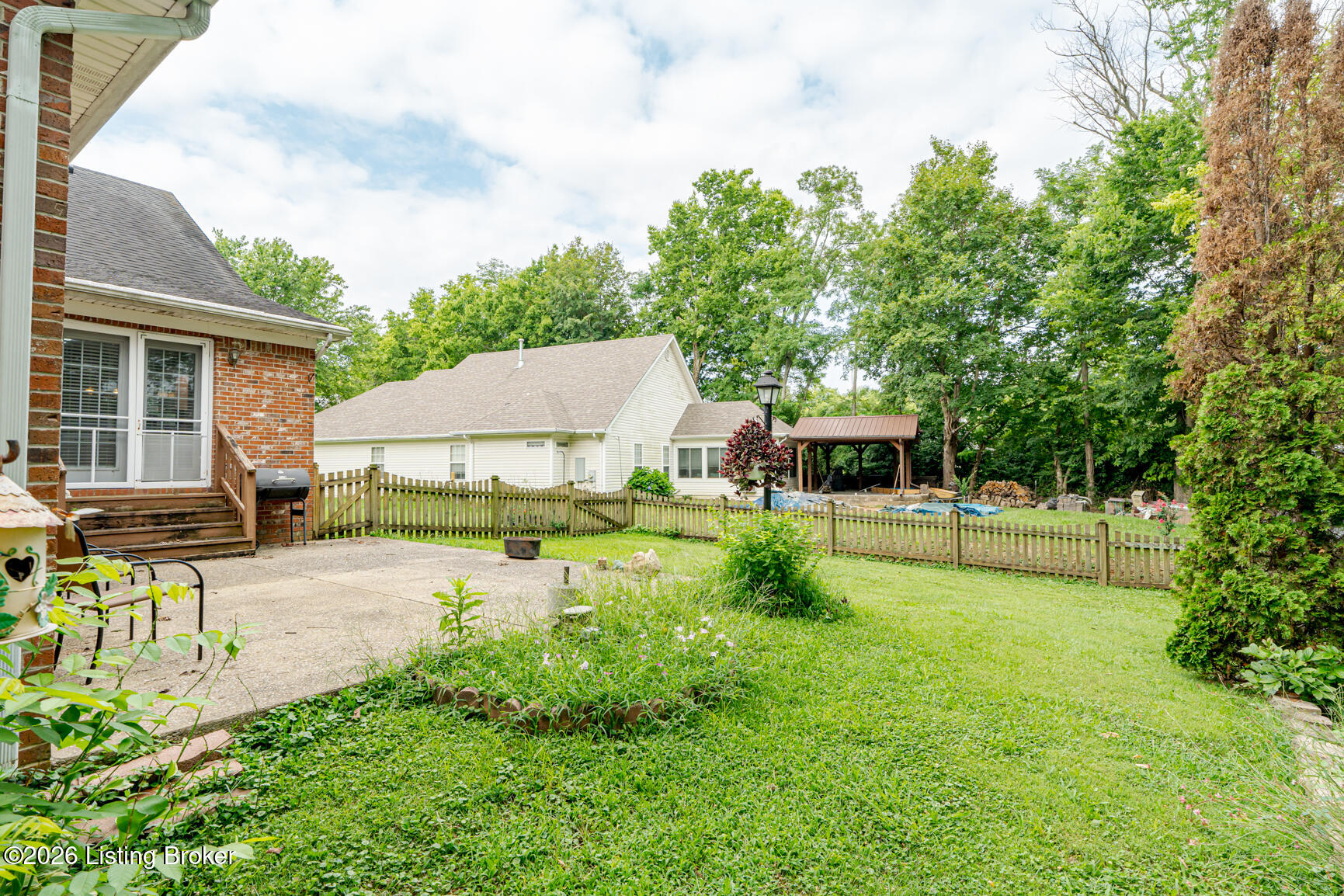 4111 Countryside Dr