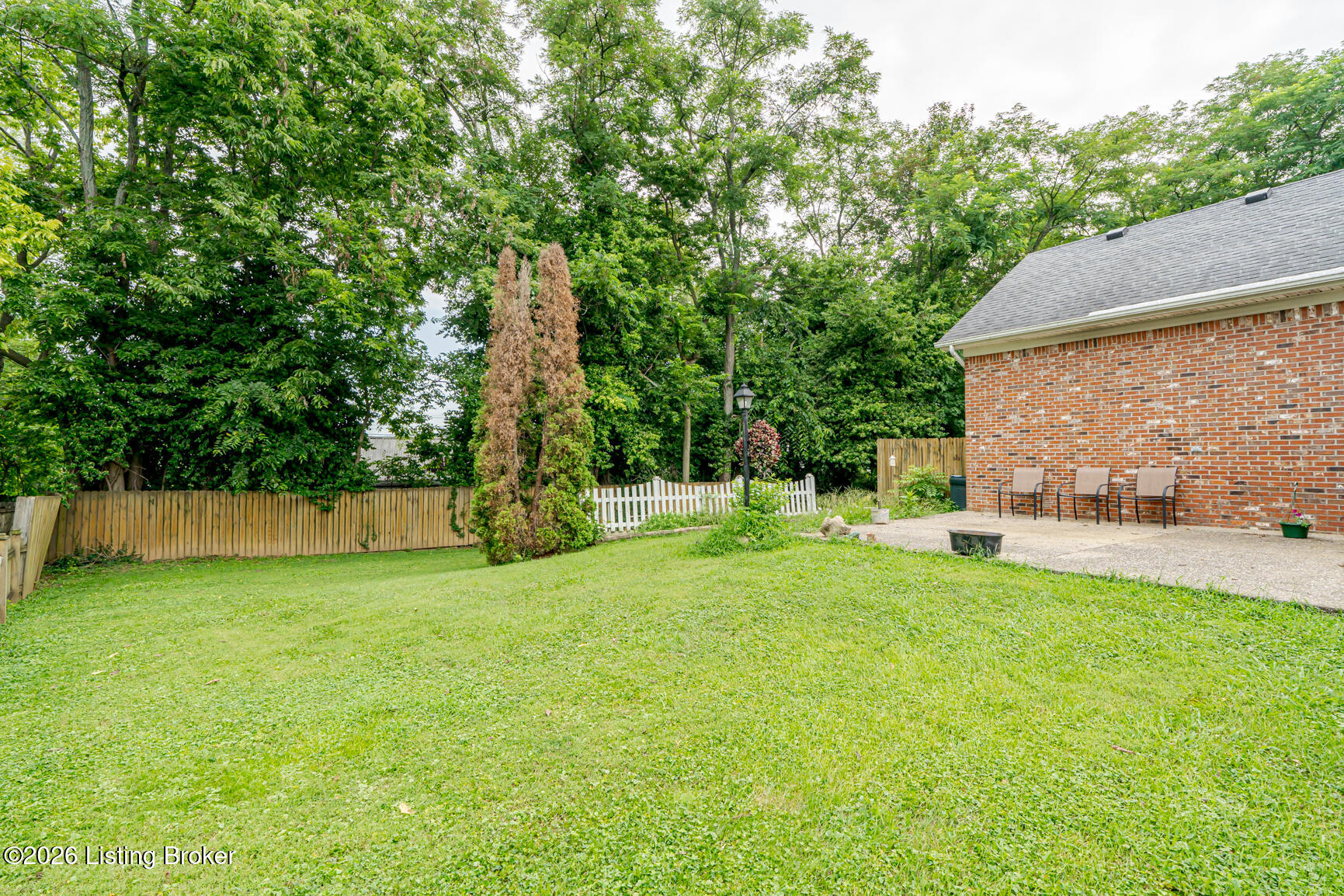 4111 Countryside Dr