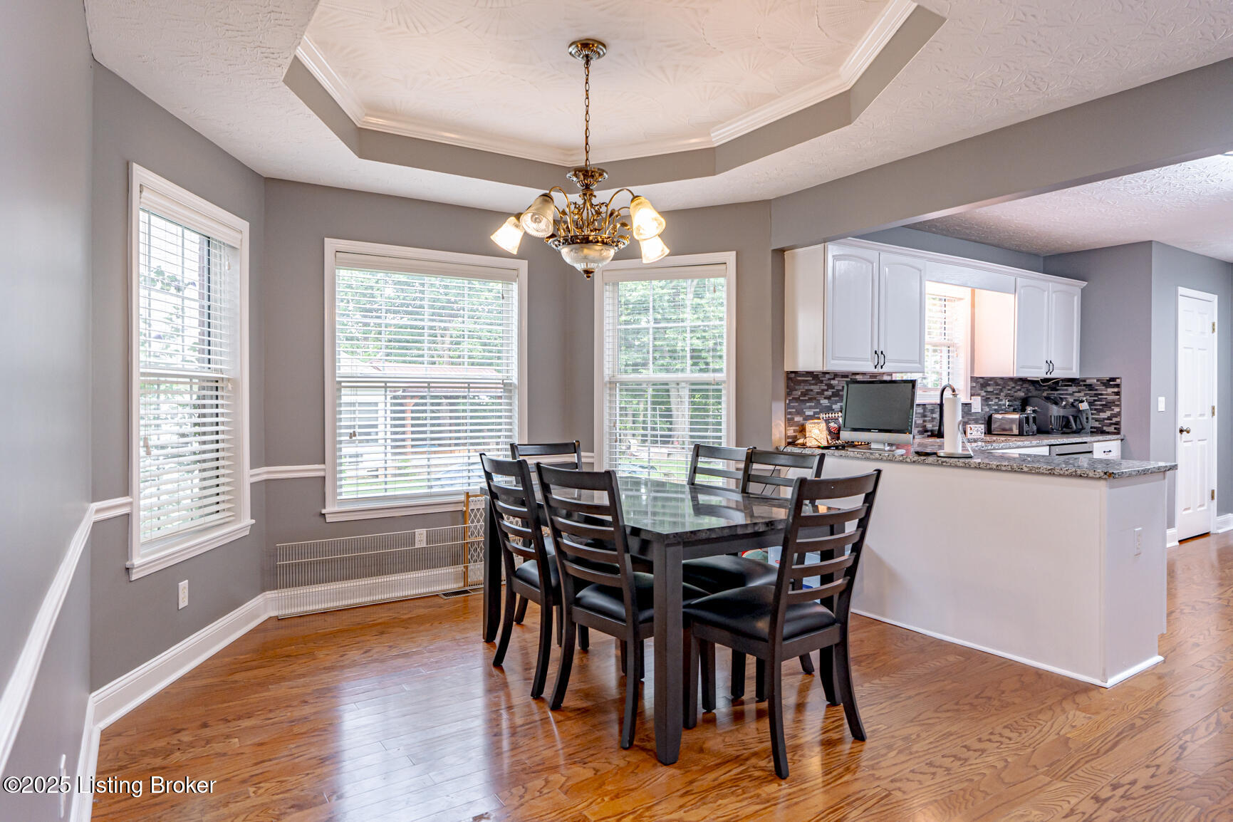 4111 Countryside Dr