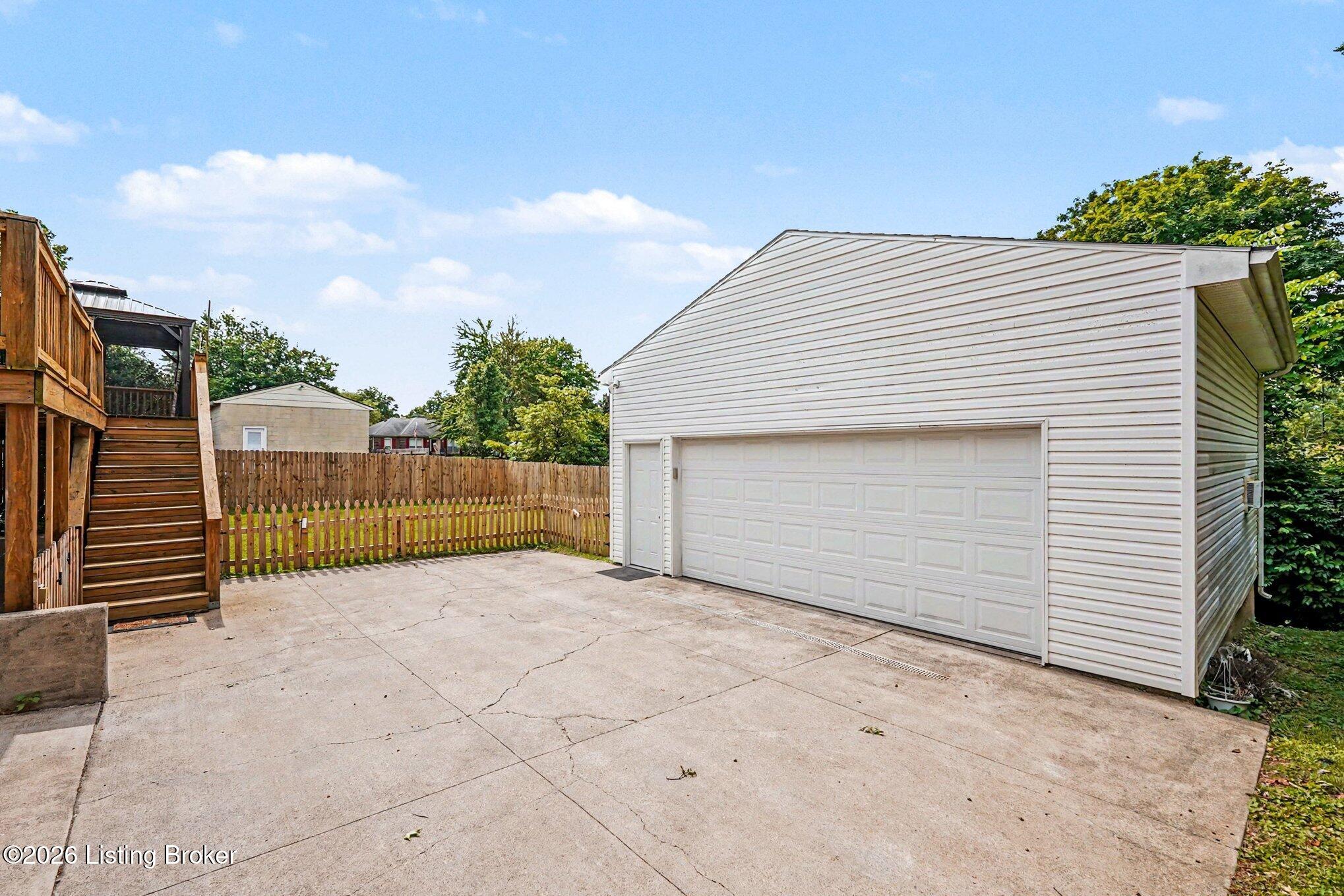 9918 Mary Dell Ln