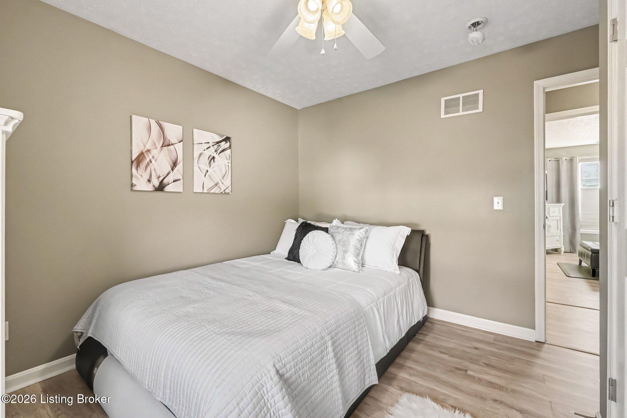 11203 Sandwood Pl