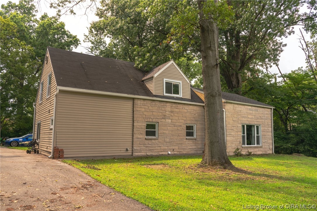 1705 Graybrook Lane