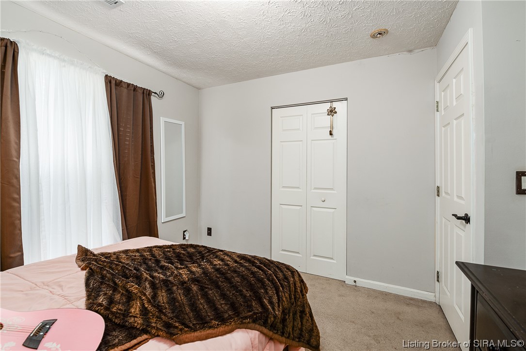 1406 Blackberry Ridge