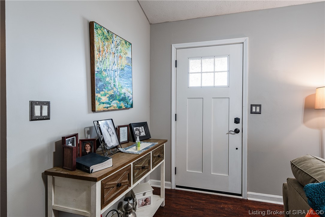 1406 Blackberry Ridge