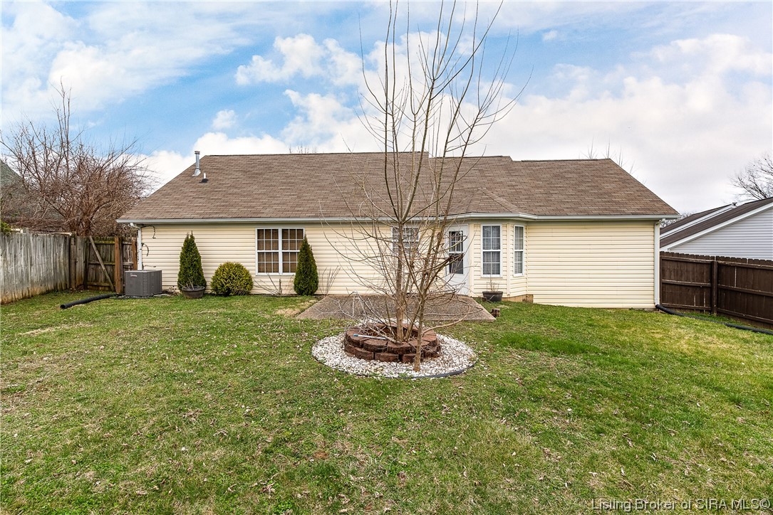 1406 Blackberry Ridge