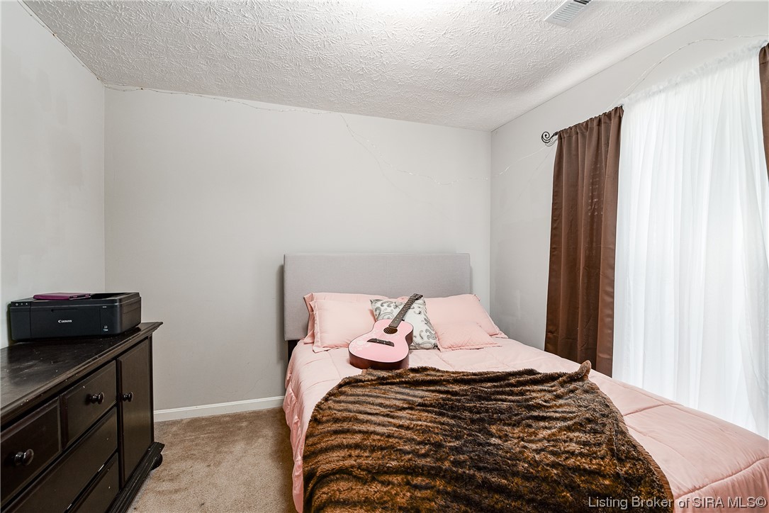 1406 Blackberry Ridge