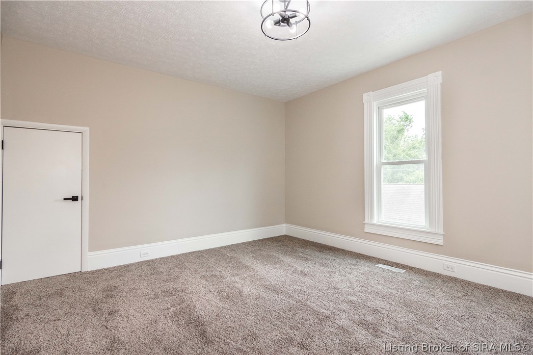 620 W 7th Street