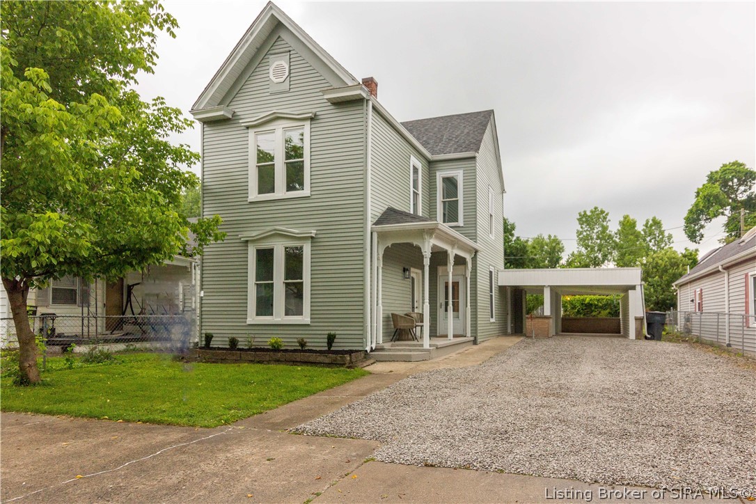 620 W 7th Street