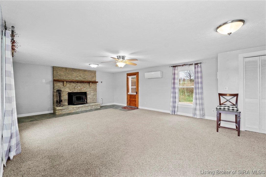355 N Naugle Lane