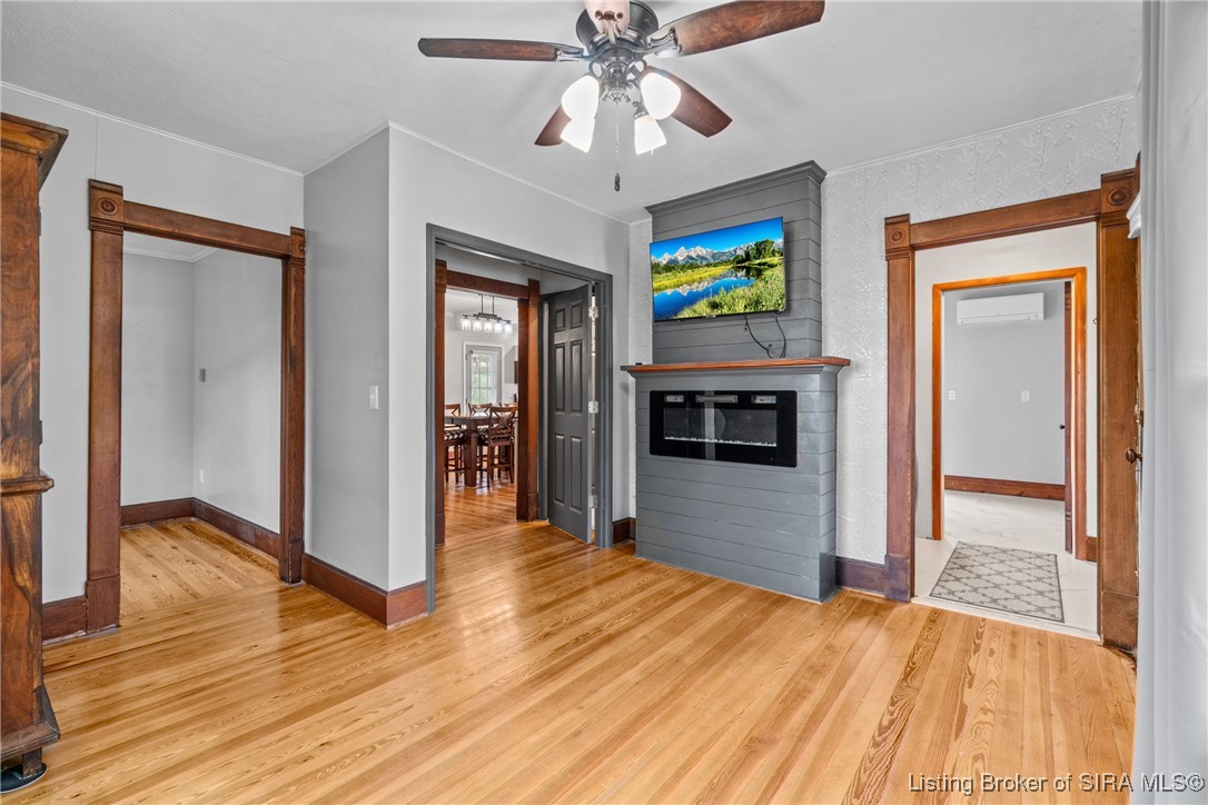 355 N Naugle Lane