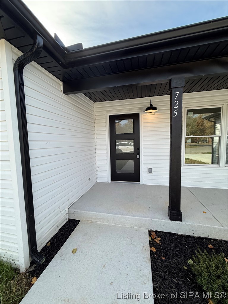 725 Higgins Drive