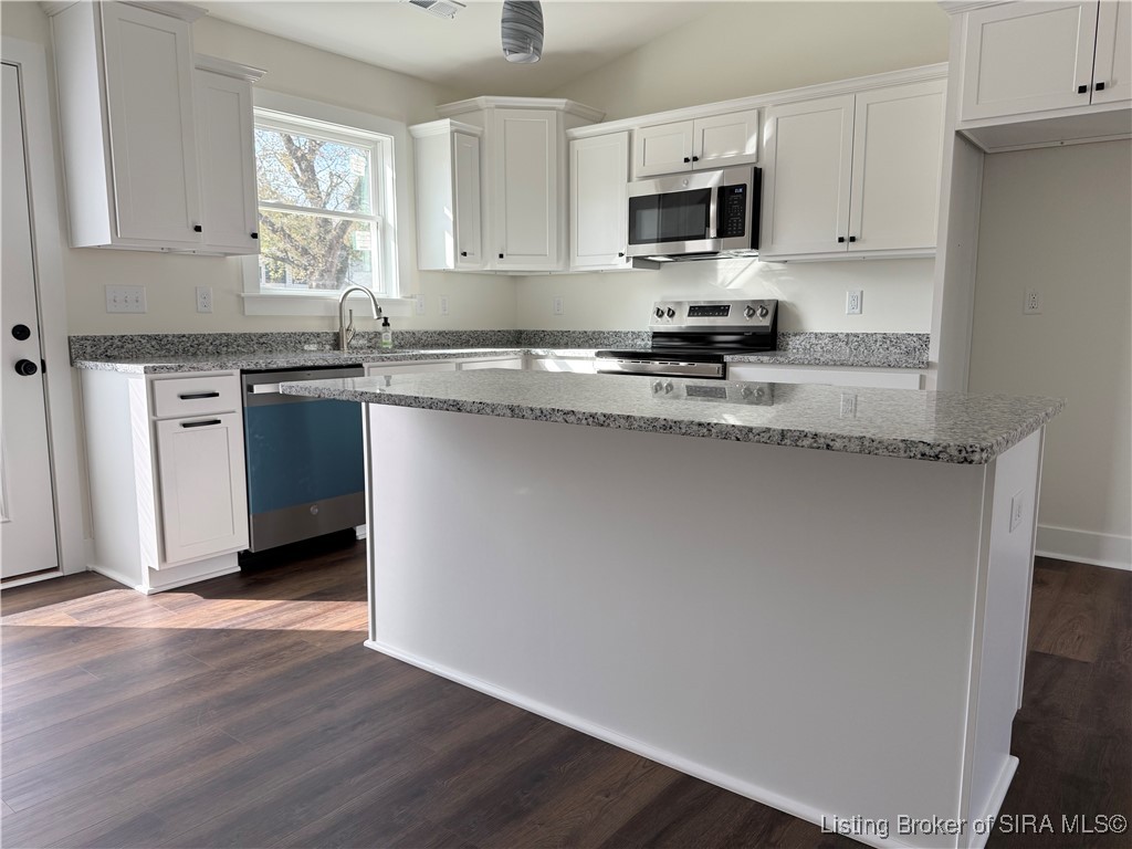 725 Higgins Drive