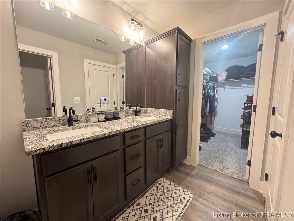 8104 Zelpha Boulevard