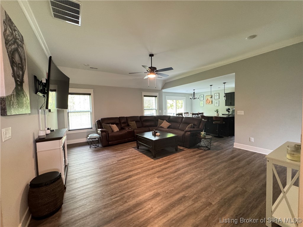 8104 Zelpha Boulevard
