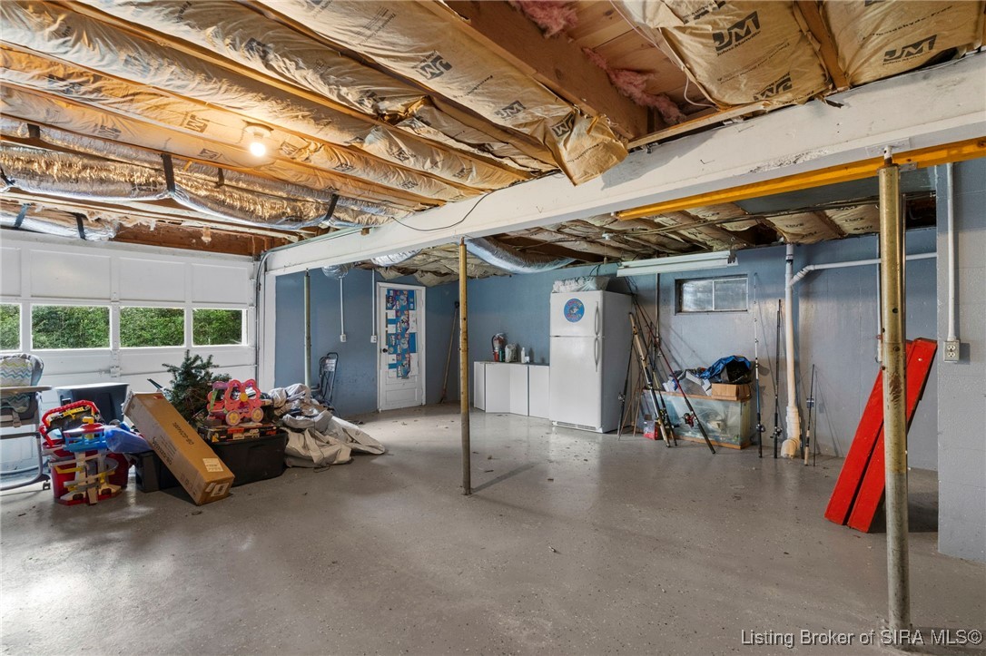 3275 S Charlestown Road