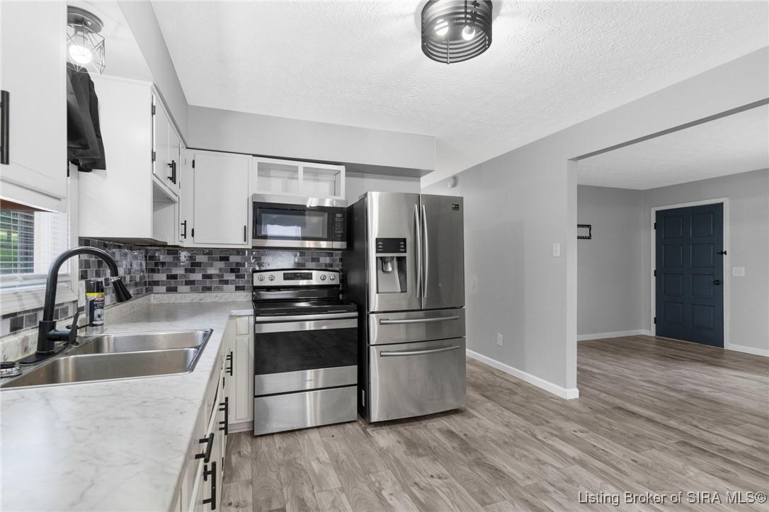 3275 S Charlestown Road
