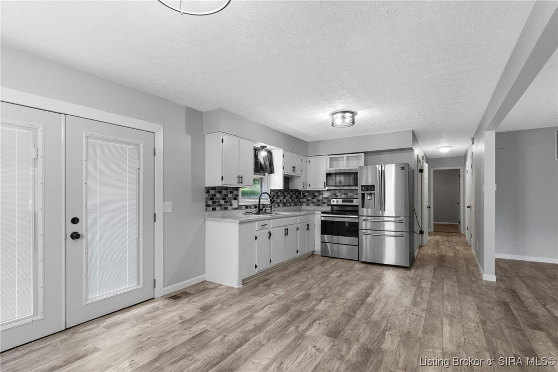 3275 S Charlestown Road