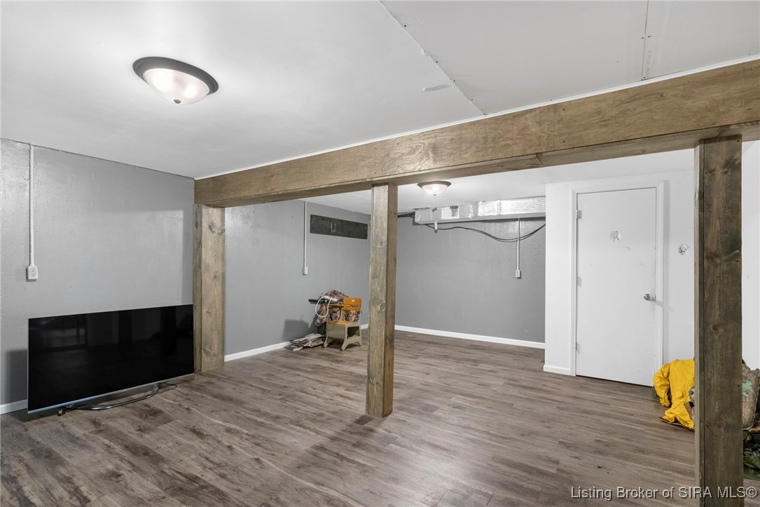 3275 S Charlestown Road