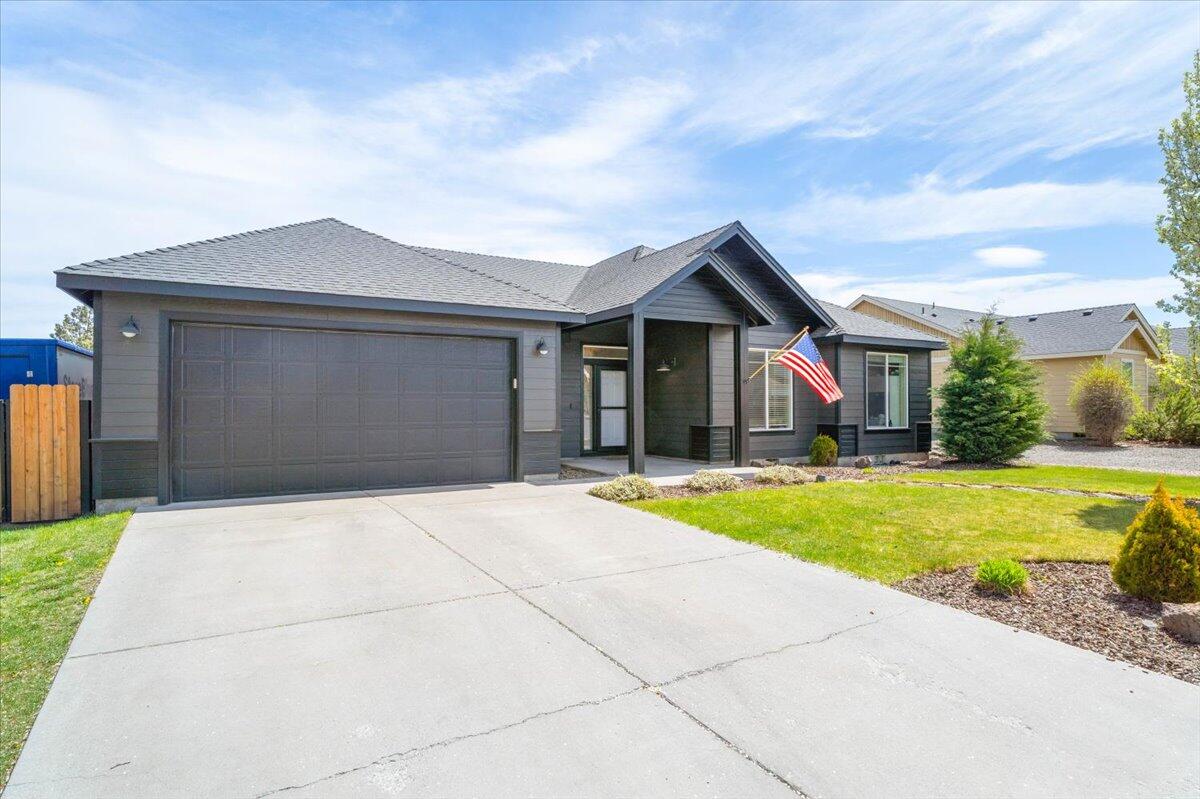400 NW 16th Place