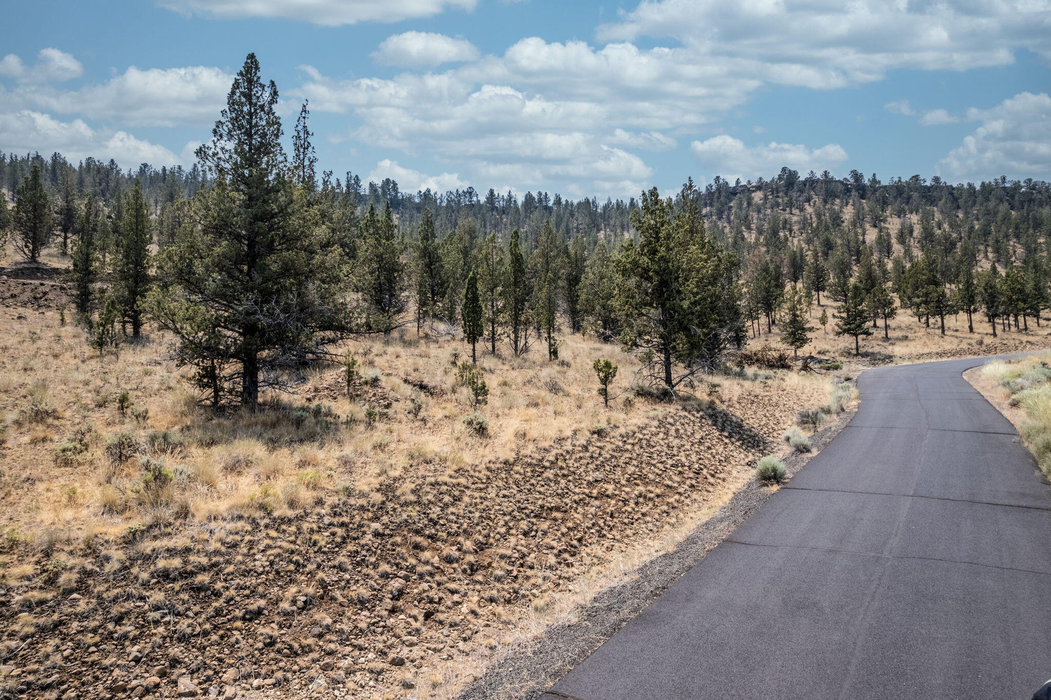 NW Crescent Rim Place, Lot 8