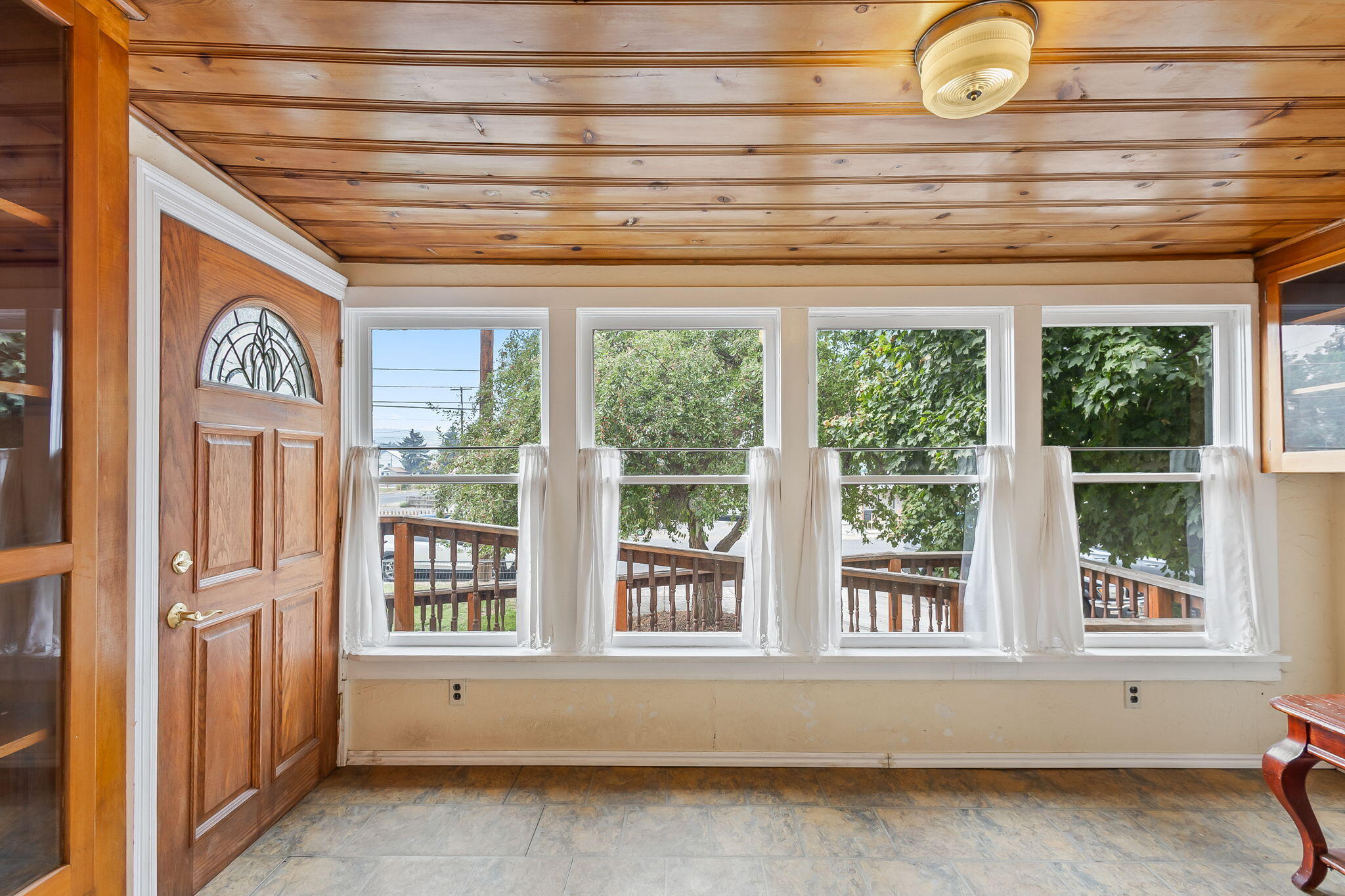 305 NE 7th Street