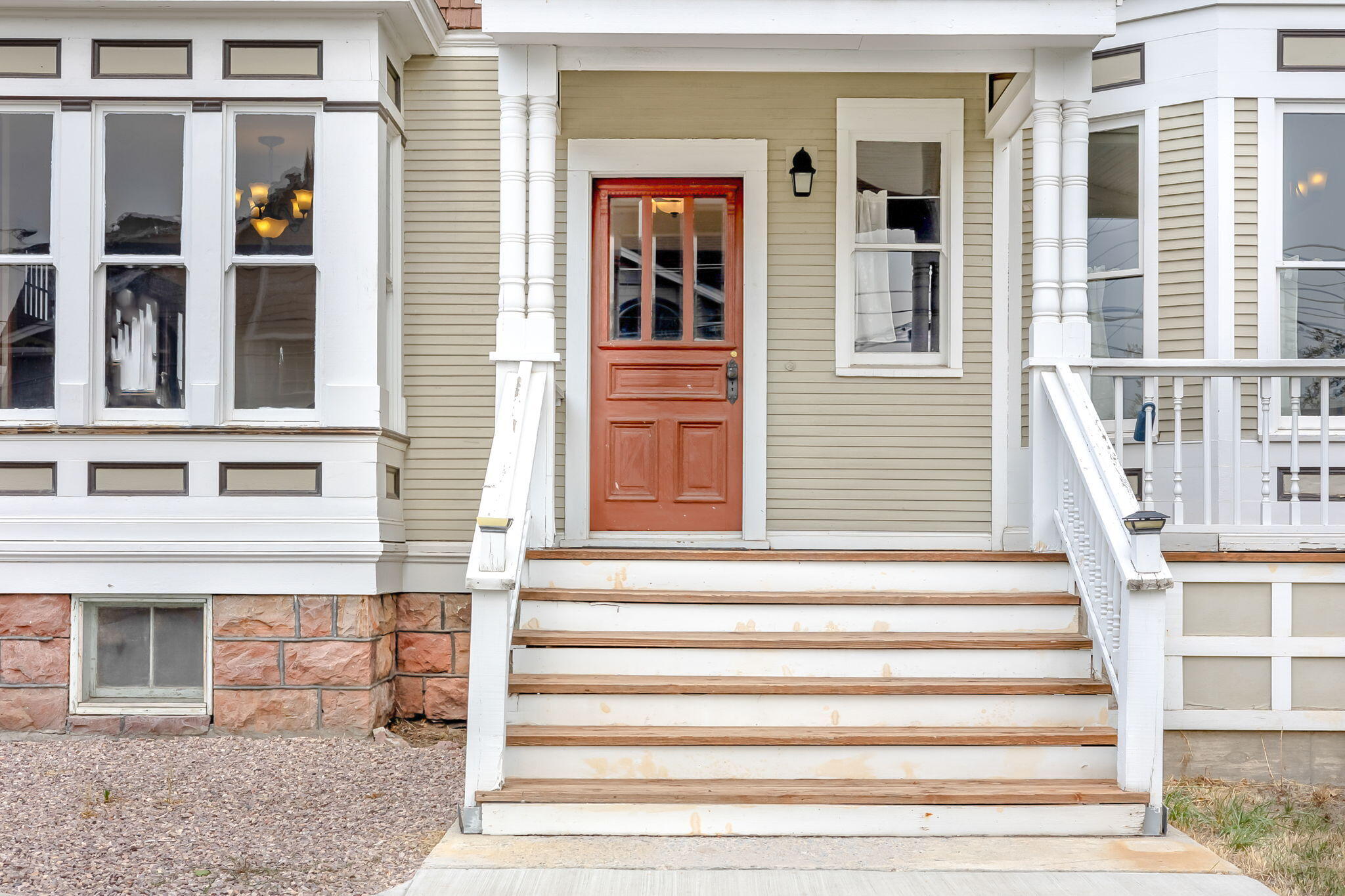 305 NE 7th Street