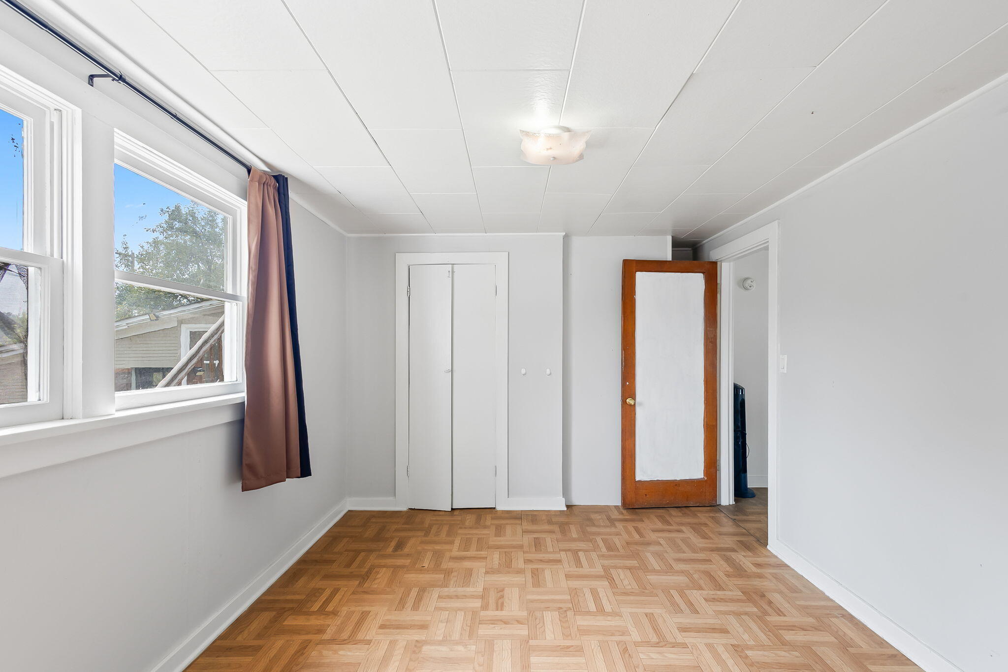 305 NE 7th Street