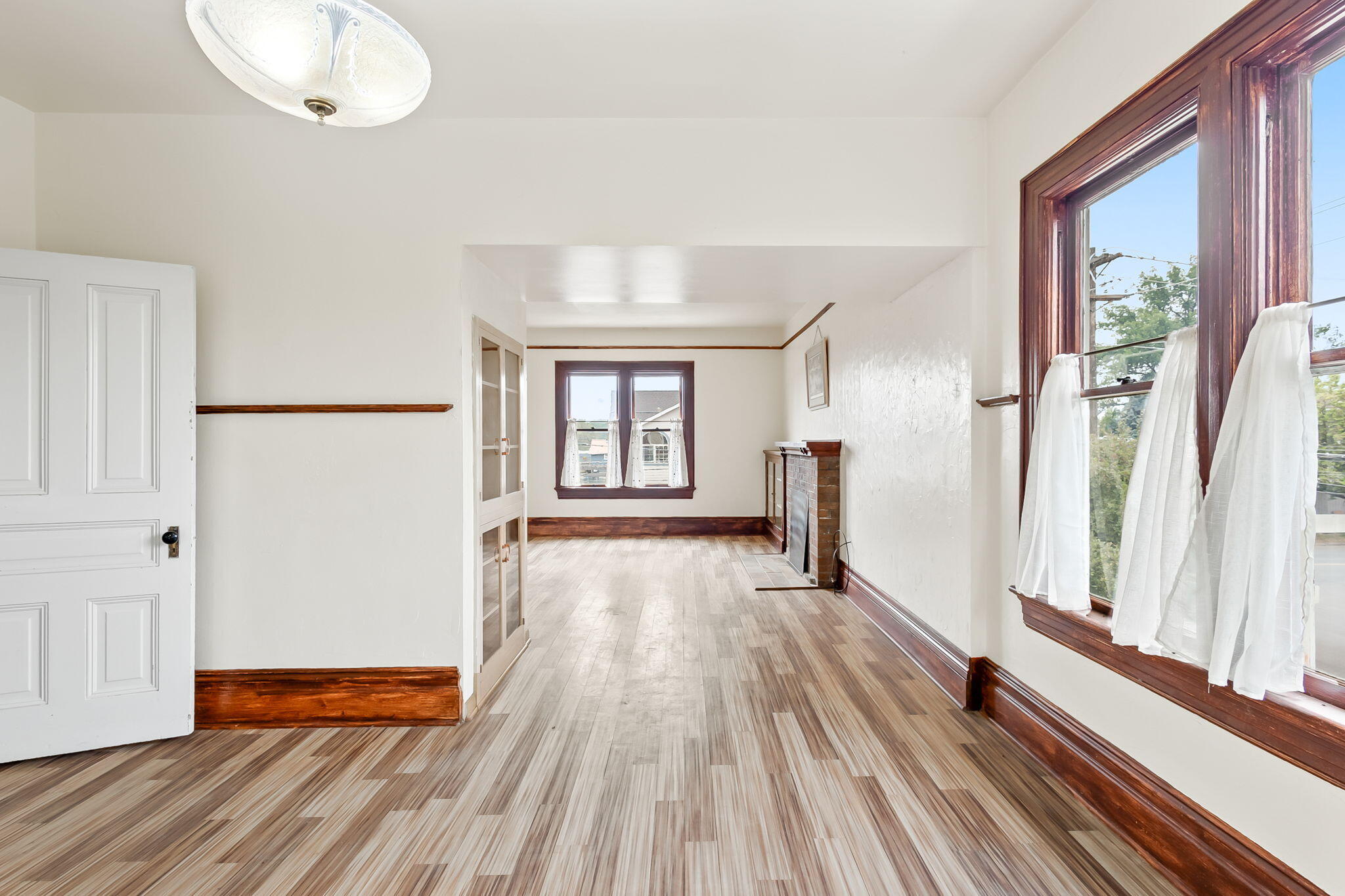305 NE 7th Street