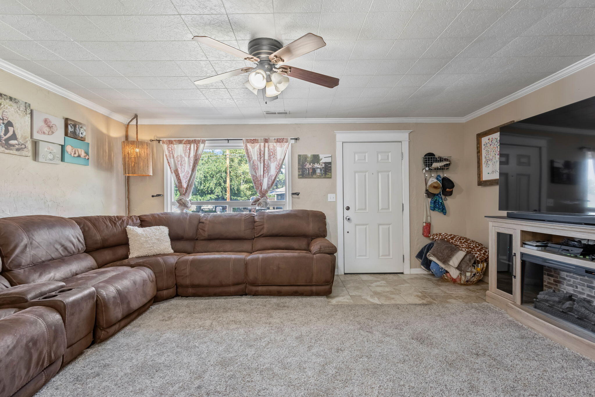 1308 NE Del Norte Avenue