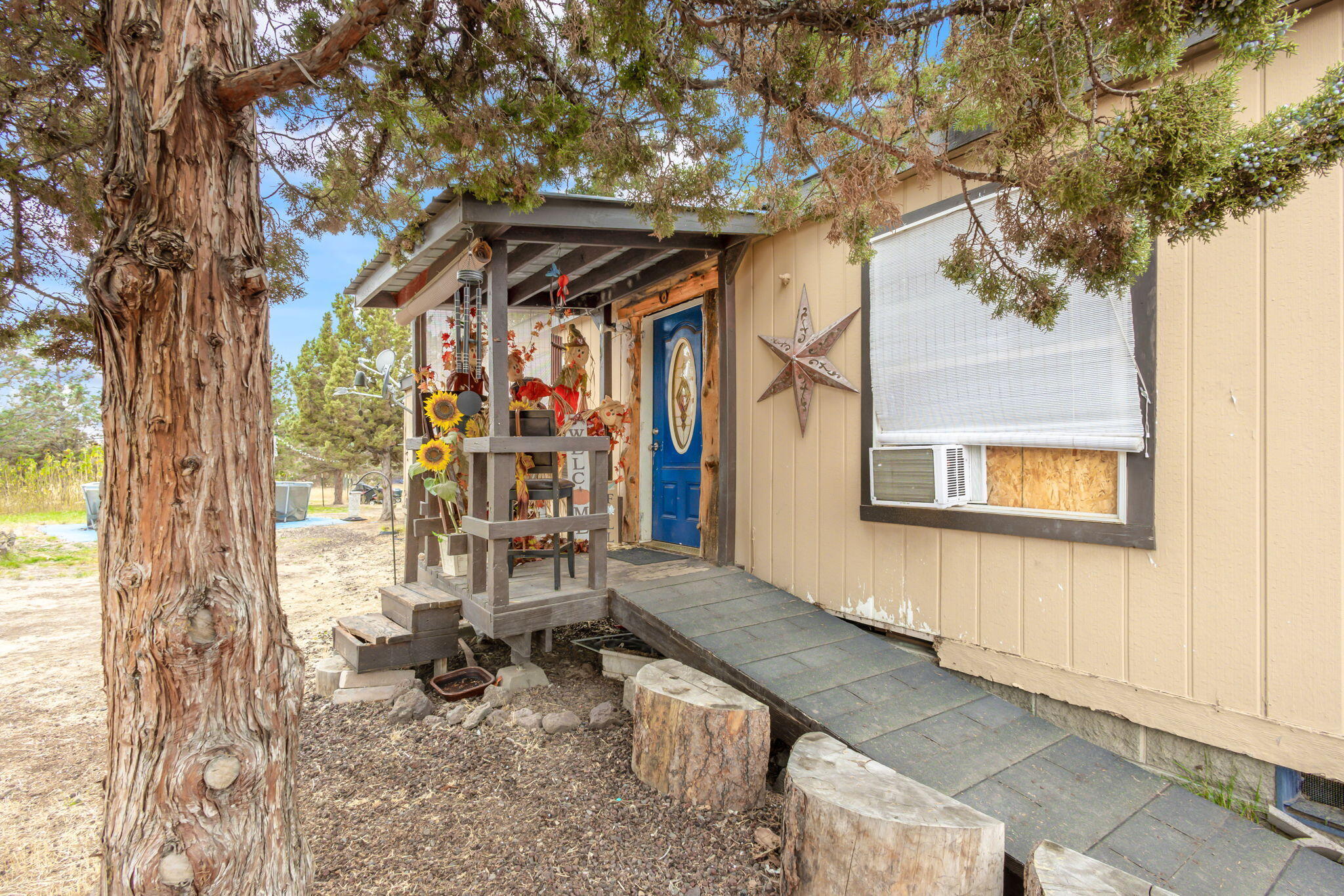 13739 SE Navajo Road