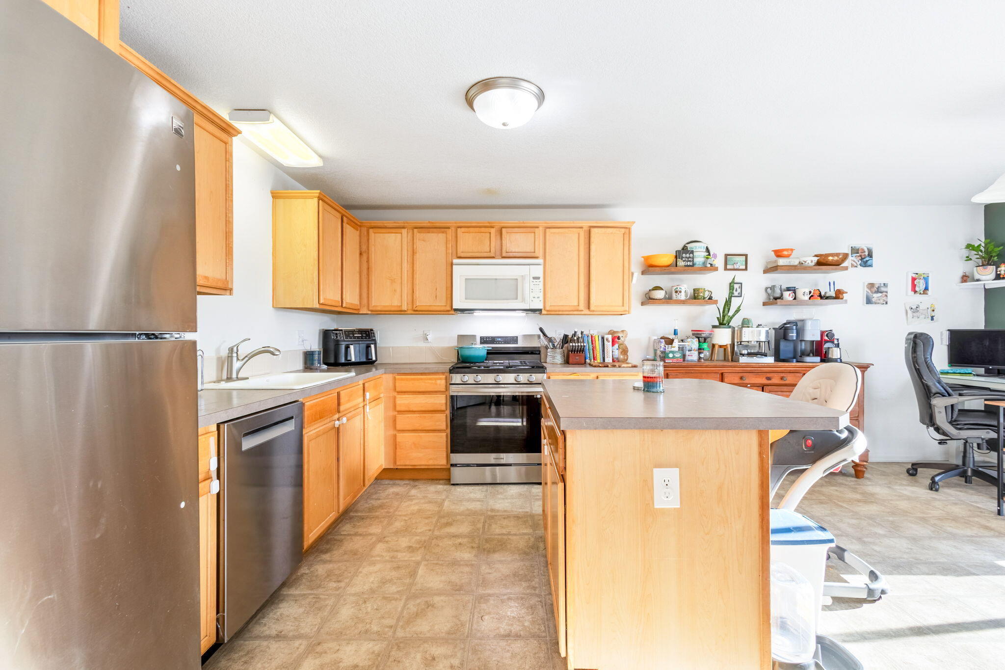 336 SE Leisek Way