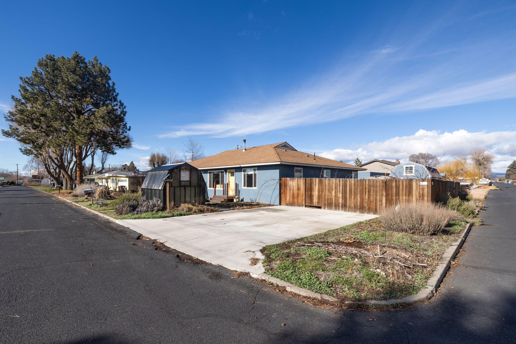1111 NE Lookout Avenue