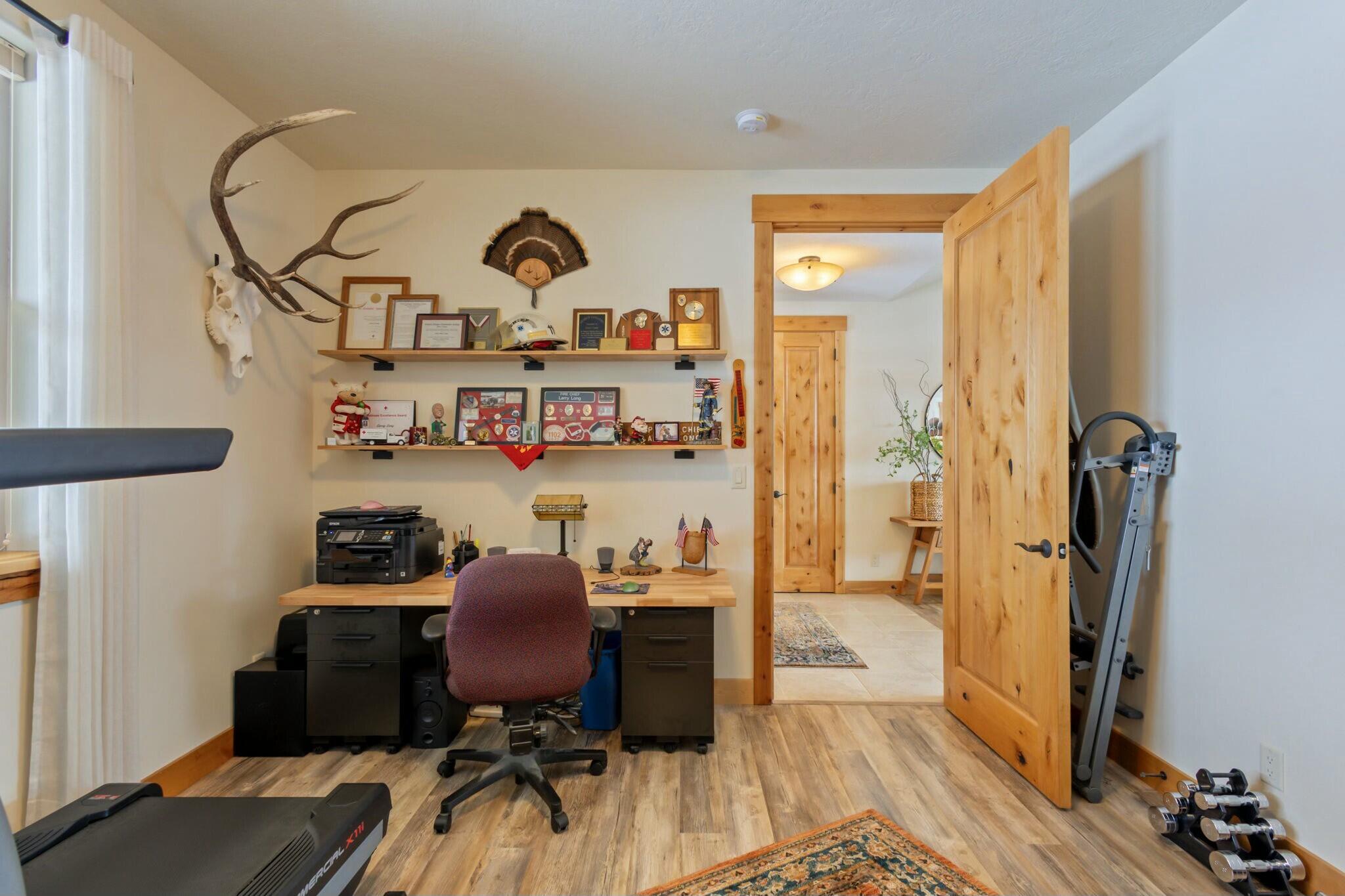 1215 SE Happy Trails Lane