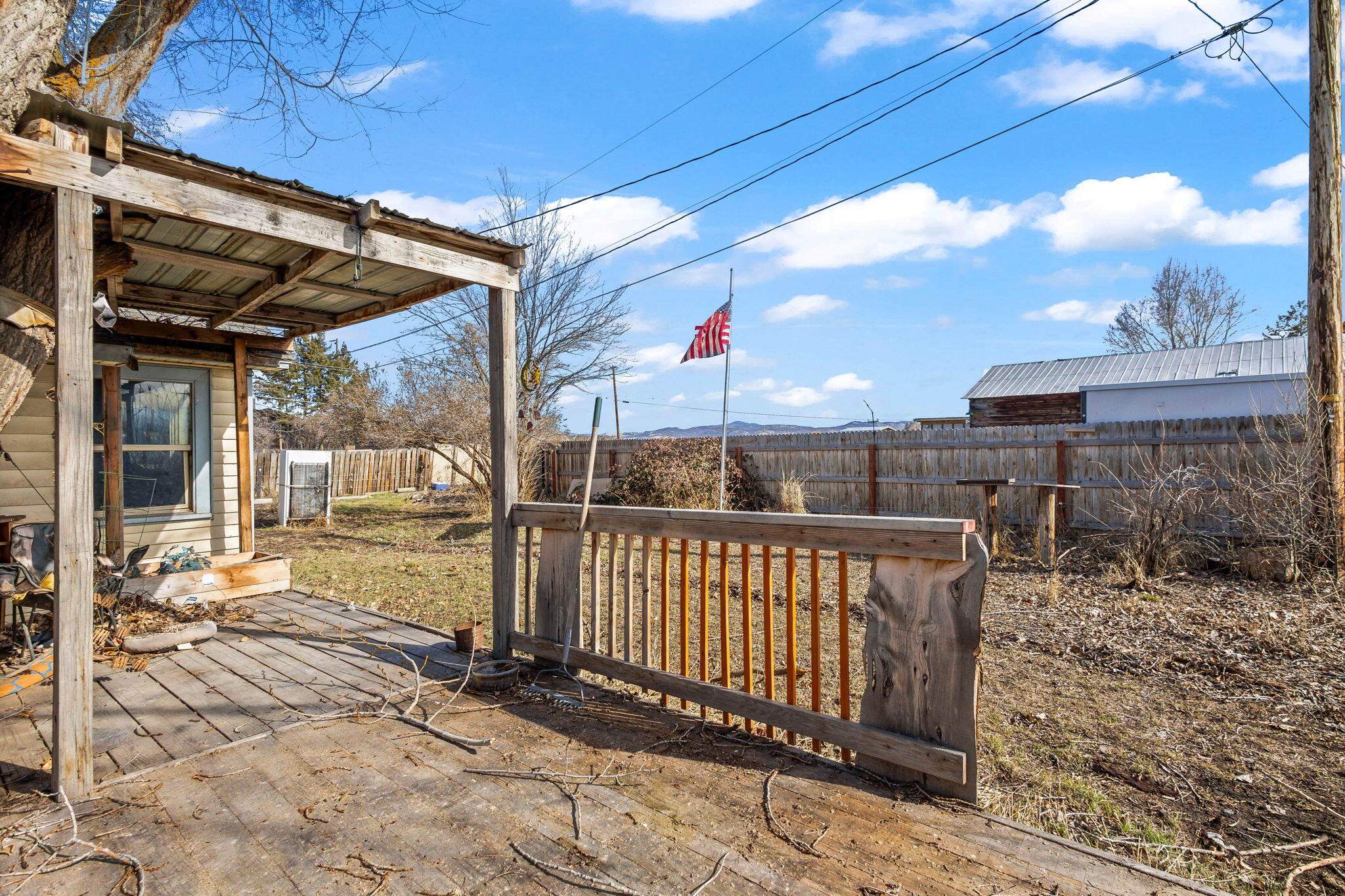 3818 NW Lamonta Road