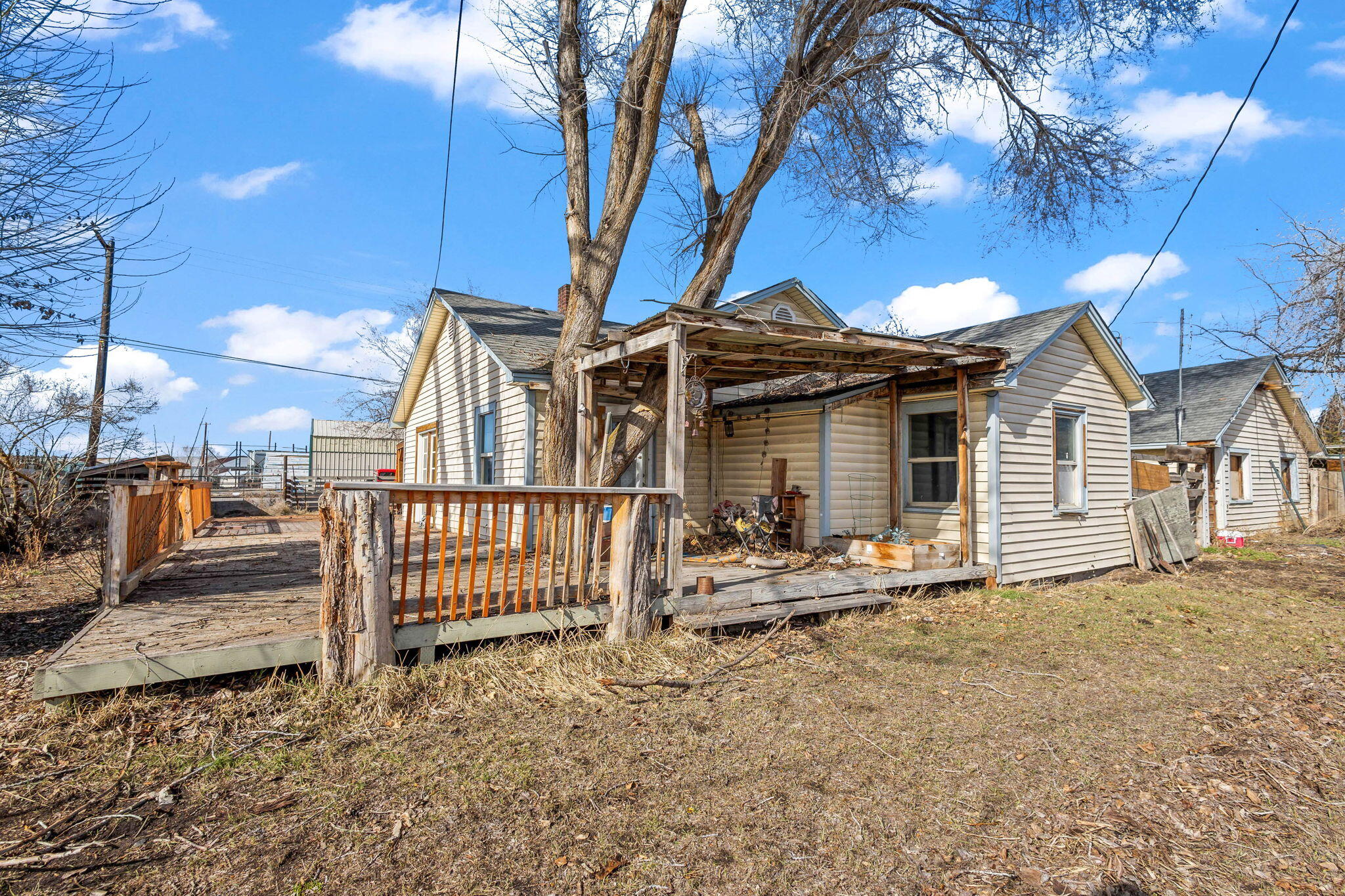 3818 NW Lamonta Road