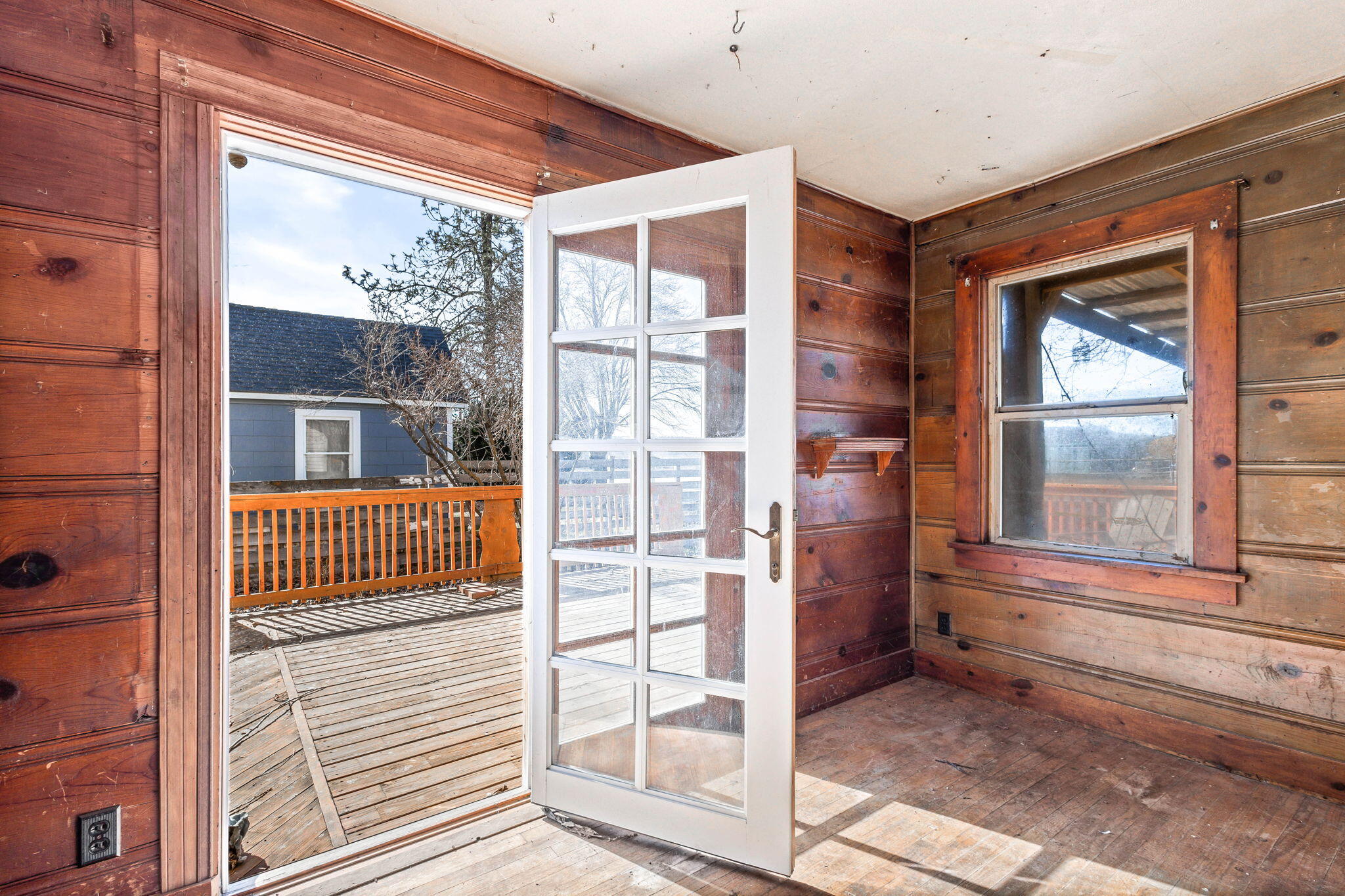 3818 NW Lamonta Road
