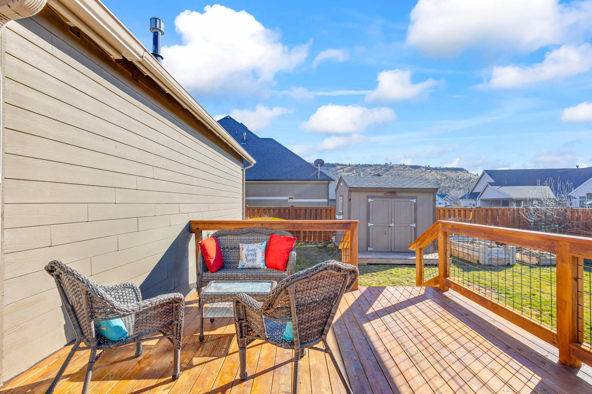 379 SE Pioneer Drive